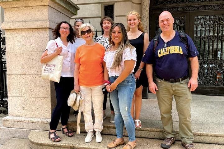 Bowery Boys Walking Tour: Gilded Age Mansions of Fifth Avenue, 70th to 91st Street (4/8)