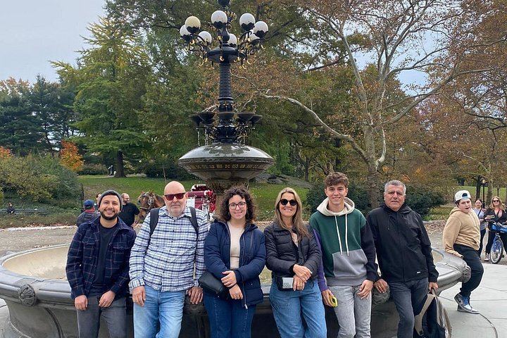 Central Park Guided Walk in English or Spanish: Landmarks and Quiet Corners (8/11)