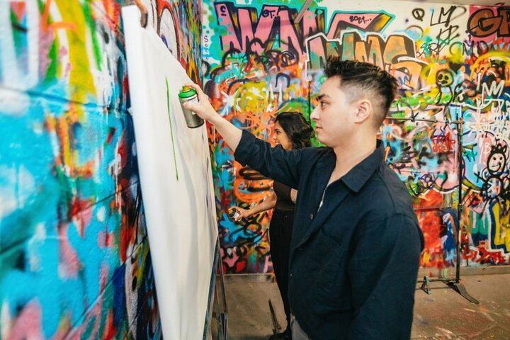 Brooklyn Graffiti Workshop: Paint Your Own Piece in Bushwick (2/10)