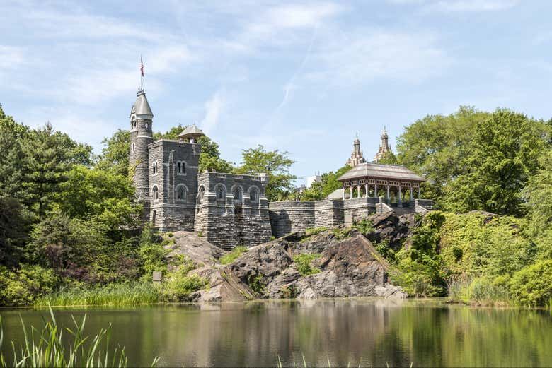 Central Park Free Walking Tour: Bethesda Terrace to Strawberry Fields (5/7)
