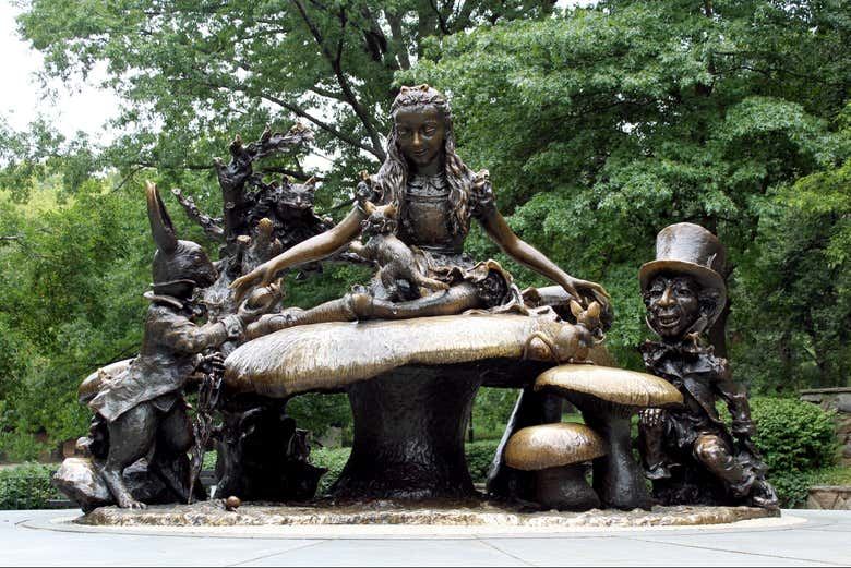 Central Park Free Walking Tour: Bethesda Terrace to Strawberry Fields (6/7)