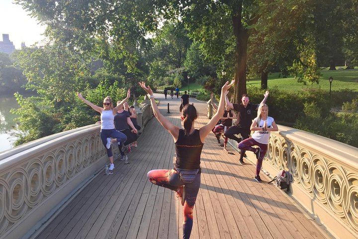 Central Park Sunrise Power Walk with Yoga Stretches (7/9)
