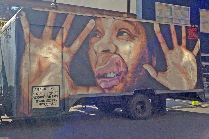 Bushwick Graffiti and Street Art Walking Tour in Brooklyn (4/12)
