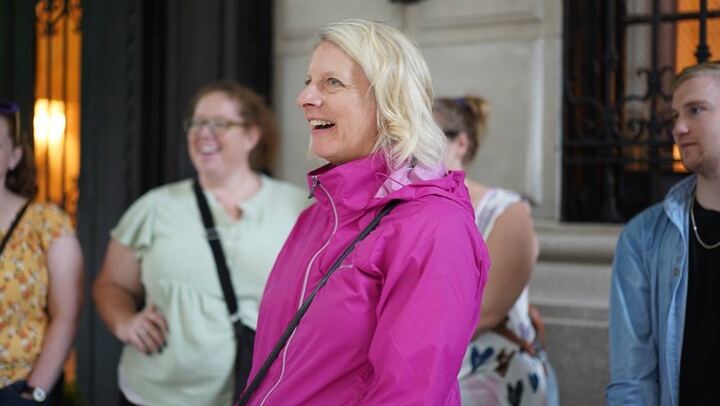 Private Gilded Age Mansions Walk on Fifth Avenue with a Local Guide (4/11)