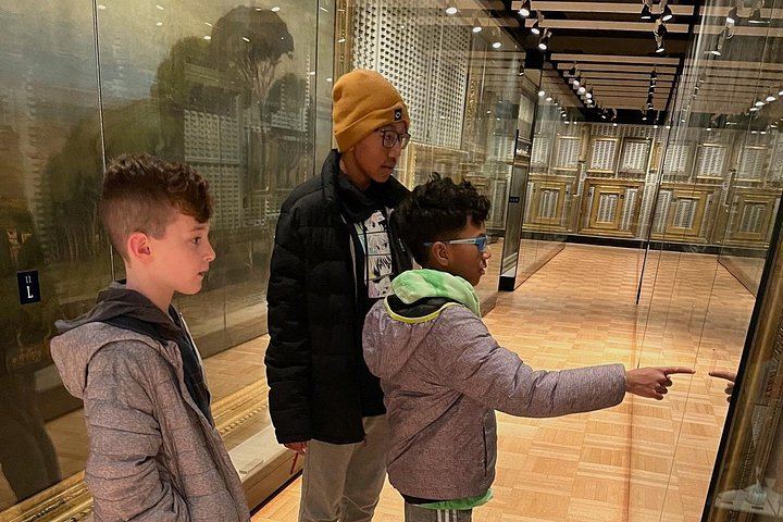 Griffins, Goblets and Gold: Interactive Magical Arts Tour at the Met (2/5)
