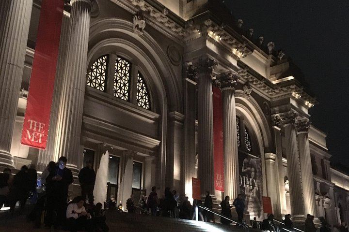 Met Museum Highlights and New York Stories Guided Tour (3/11)
