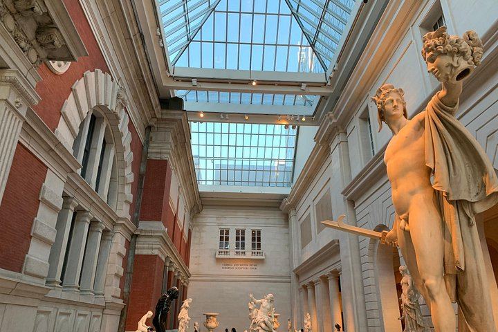 Met Museum Highlights and New York Stories Guided Tour (4/11)