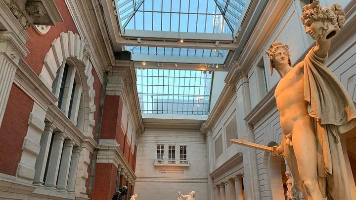 Met Museum Highlights and New York Stories Guided Tour (4/11)