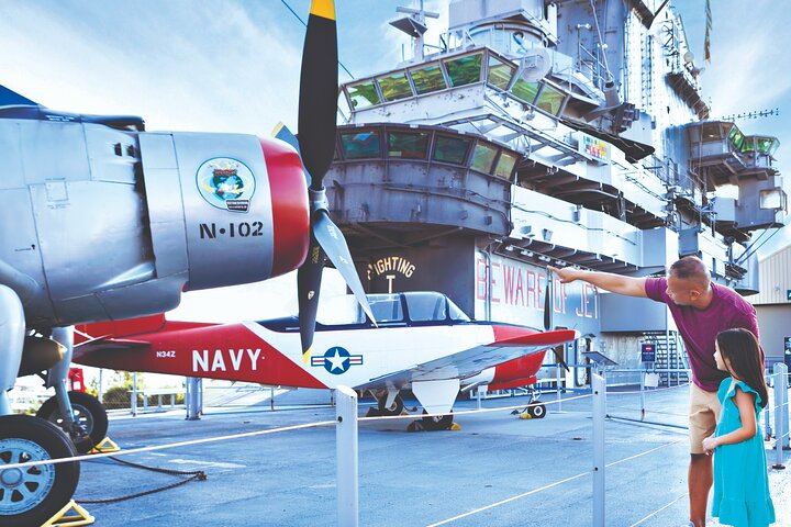 Intrepid Museum Admission: Aircraft Carrier, Space Shuttle and Submarine (4/10)