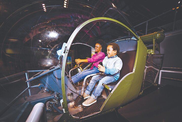 Intrepid Museum Admission: Aircraft Carrier, Space Shuttle and Submarine (8/10)