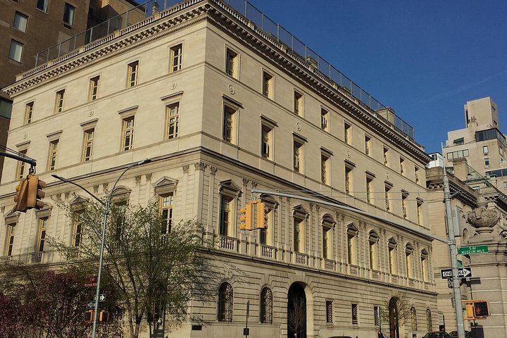 Film and Fiction Walking Tour of Carnegie Hill: Movie Locations on Museum Mile (10/12)