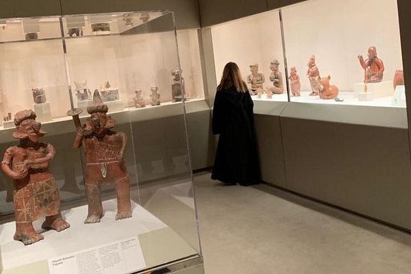 Griffins, Goblets and Gold: Interactive Magical Arts Tour at the Met