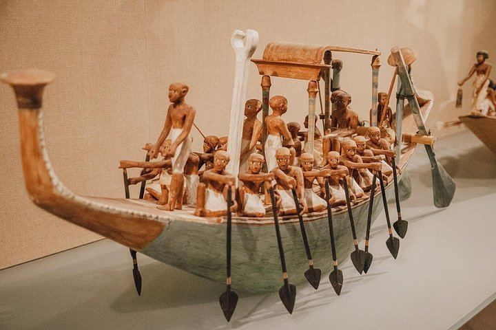 The Met Highlights Guided Tour for Small Groups of up to 18 (2/12)