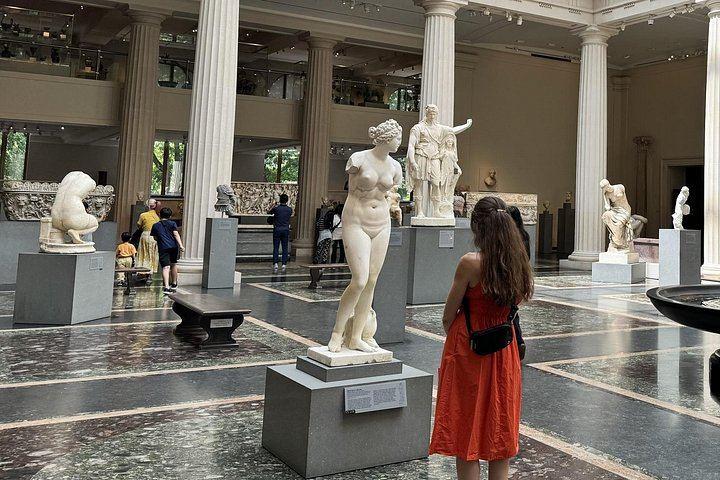 Metropolitan Museum of Art: Guided Tour or Orientation with Entry Ticket (5/12)
