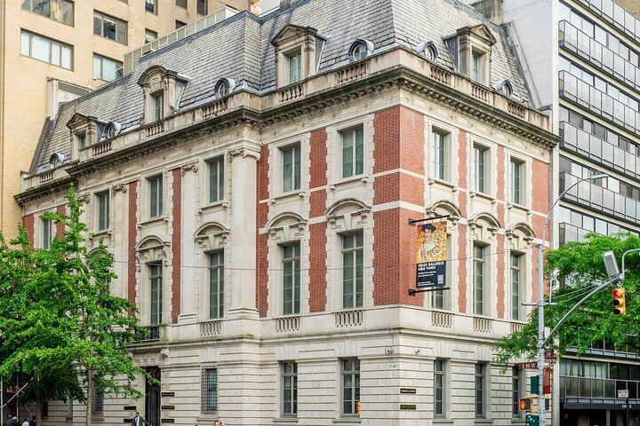 Private Gilded Age Walking Tour of Fifth Avenue: New York High Society (3/5)