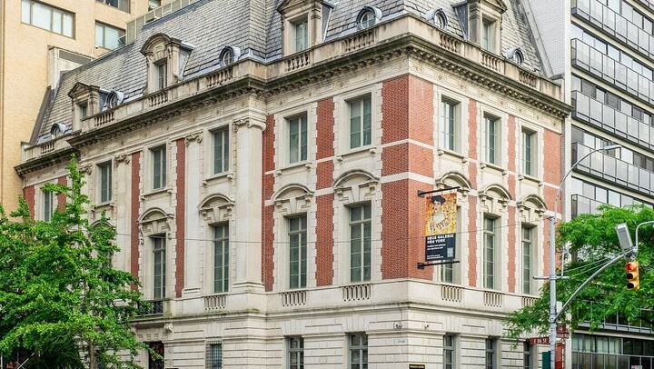 Private Gilded Age Walking Tour of Fifth Avenue: New York High Society (3/5)