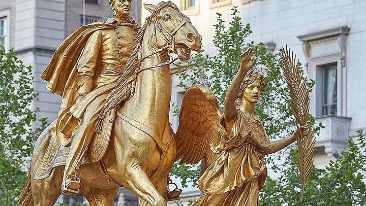 Private Gilded Age Walking Tour of Fifth Avenue: New York High Society (2/5)
