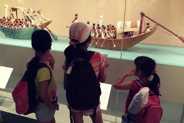 Metropolitan Museum Private Tour for Kids and Families