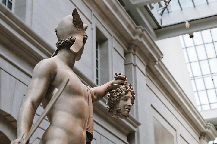 Semi-Private Met Museum Tour with a Maximum of 8 Guests (2/12)