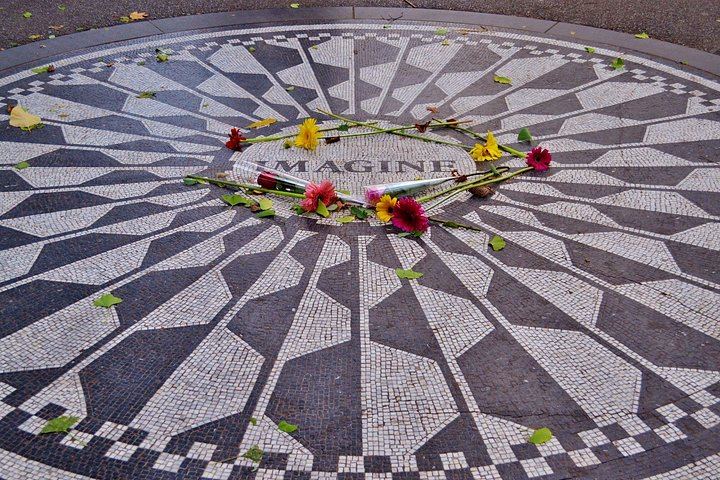 Central Park Guided Walk in English or Spanish: Landmarks and Quiet Corners (9/11)
