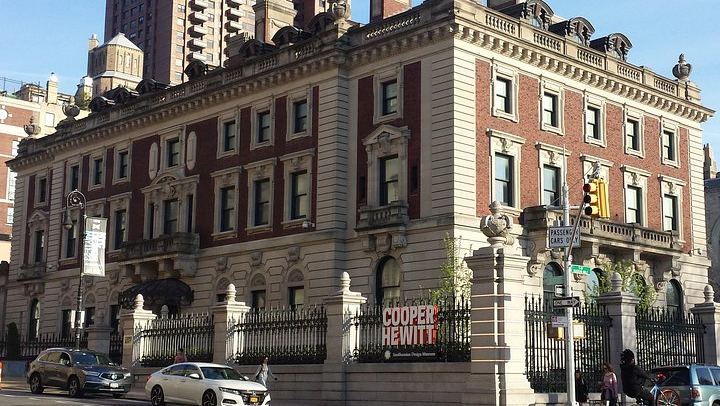 Film and Fiction Walking Tour of Carnegie Hill: Movie Locations on Museum Mile (3/12)