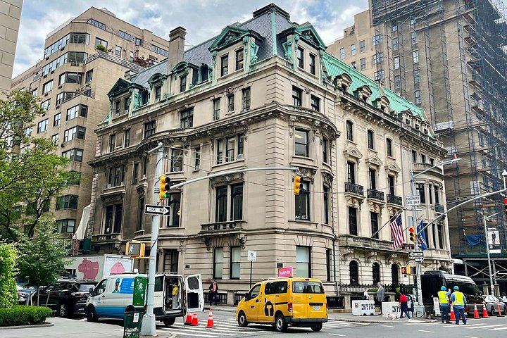 Bowery Boys Walking Tour: Gilded Age Mansions of Fifth Avenue, 70th to 91st Street (8/8)