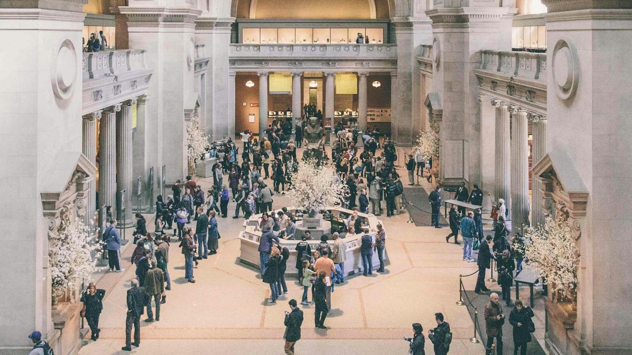 Metropolitan Museum of Art Guided Tour with Entry Ticket (2/12)