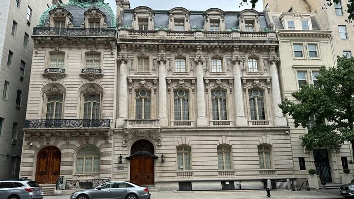 Upper East Side Architecture Walking Tour: Gilded Age Mansions to the Guggenheim (4/12)