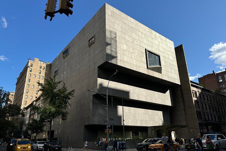 Upper East Side Architecture Walking Tour: Gilded Age Mansions to the Guggenheim (5/12)