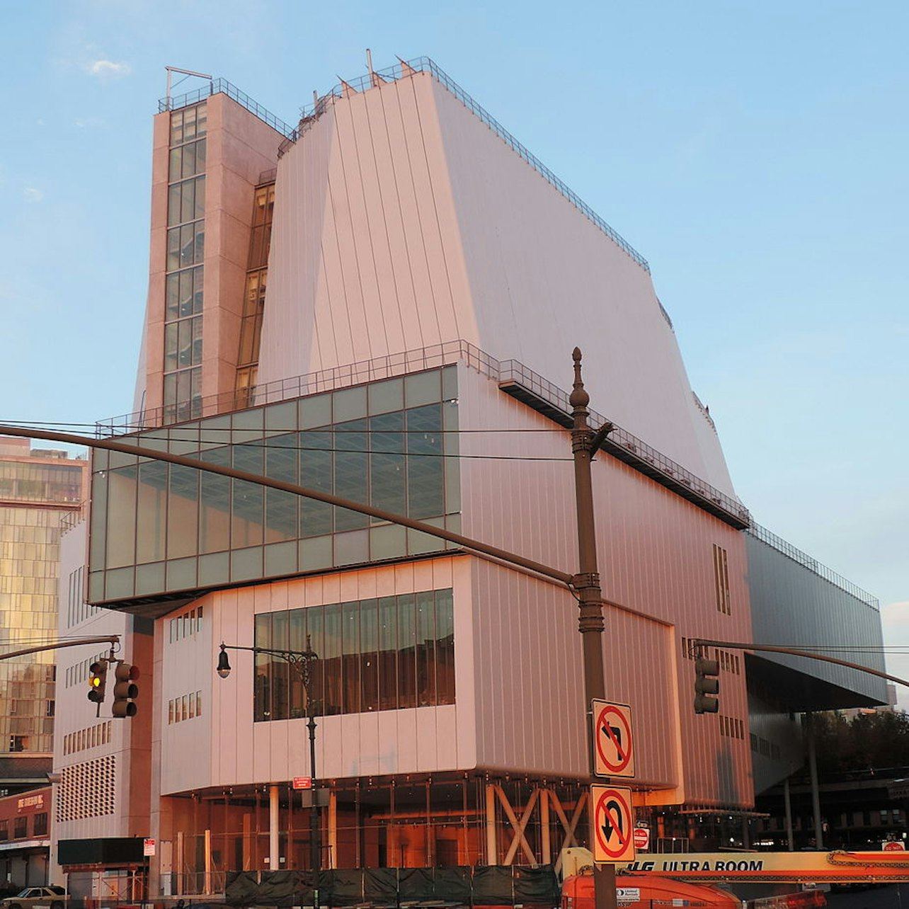Whitney Museum Ticket: Special Exhibitions, Collection and Terraces (4/5)